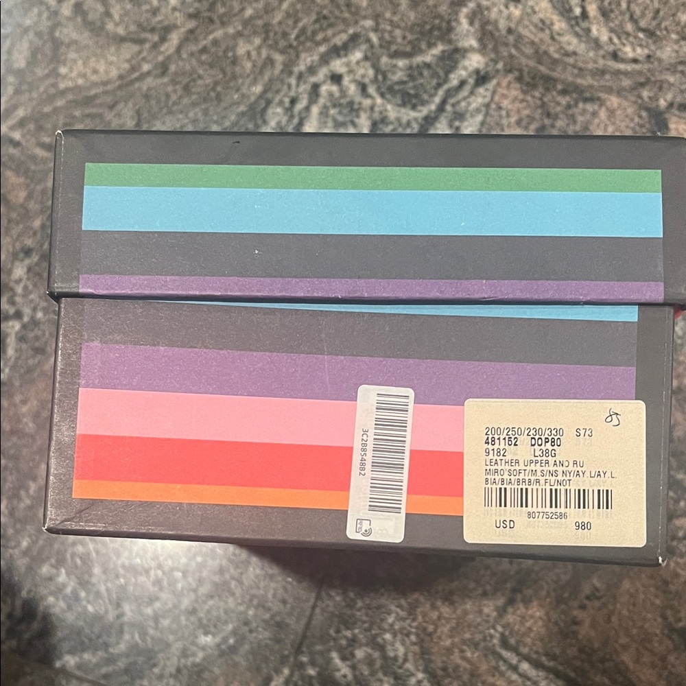 Gucci Multicolor Striped Shoe Box Rainbow Men’s Shoe Box LIMITED EDITION - Picture 6 of 12